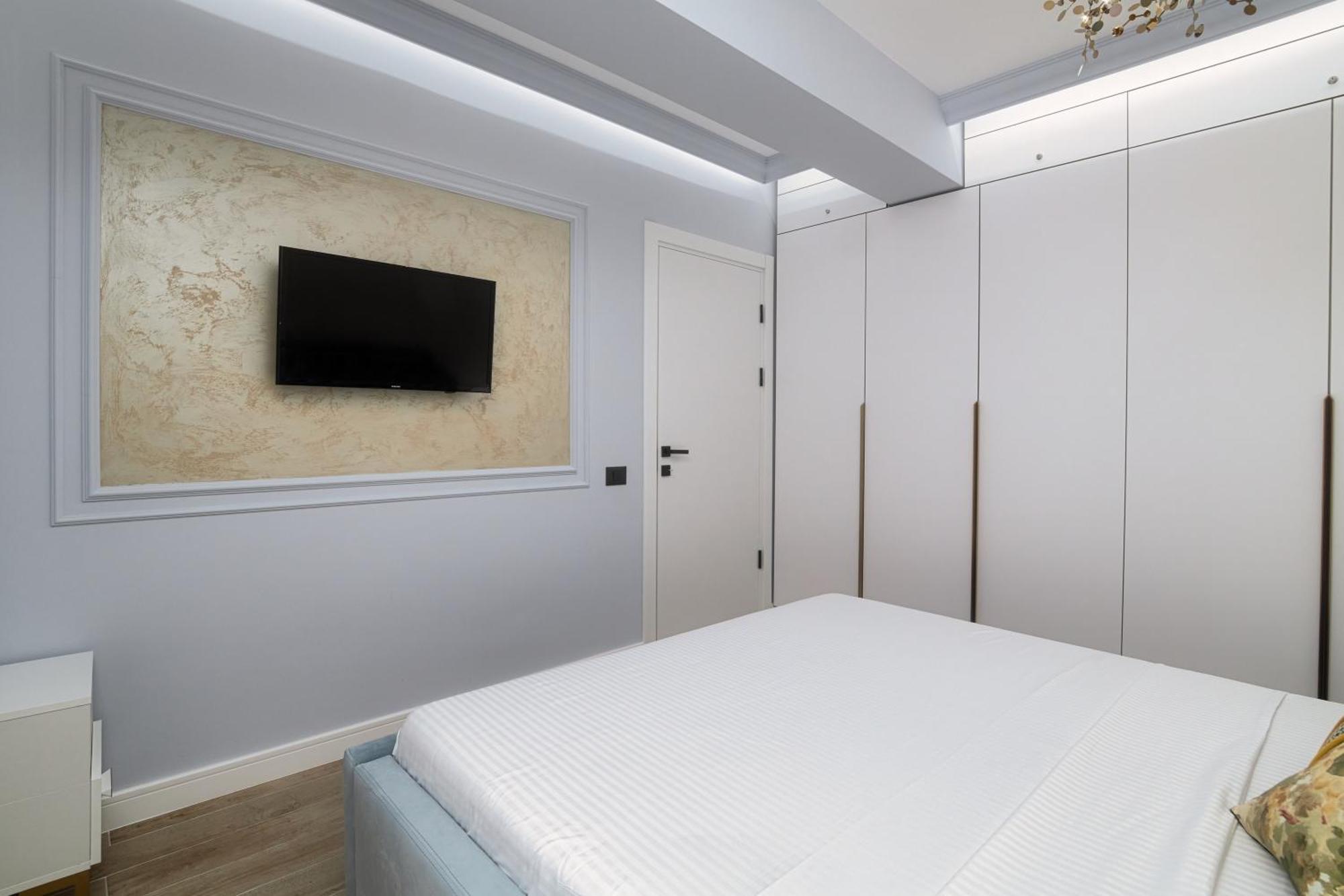 Golden Infinity Apartment Navodari Exterior photo