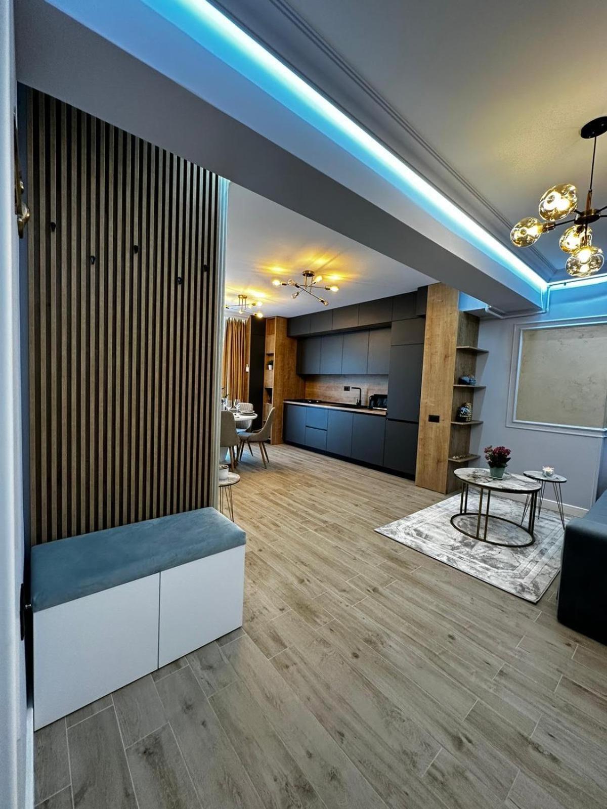 Golden Infinity Apartment Navodari Exterior photo